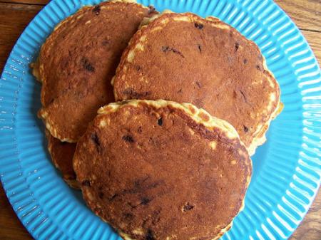 Whole Wheat Chocolate Chip Oatmeal Pancakes - Say Mmm